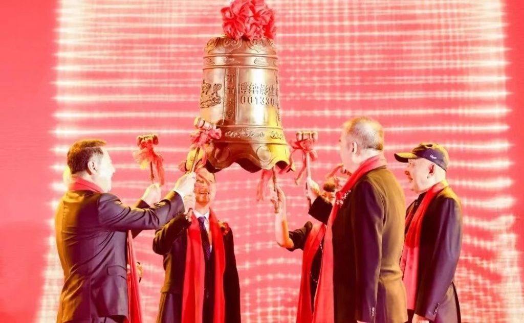 乘风扬帆再起航—-热烈庆祝博纳影业集团成功在深交所主板上市!