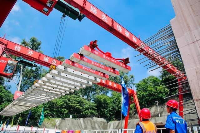 广州第一条地铁环线正式进入轨道工程施工阶段 