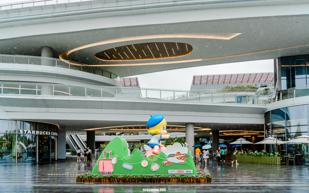 国庆假期,B.Duck小黄鸭在欢乐港湾邀您一起开启欢乐之旅!