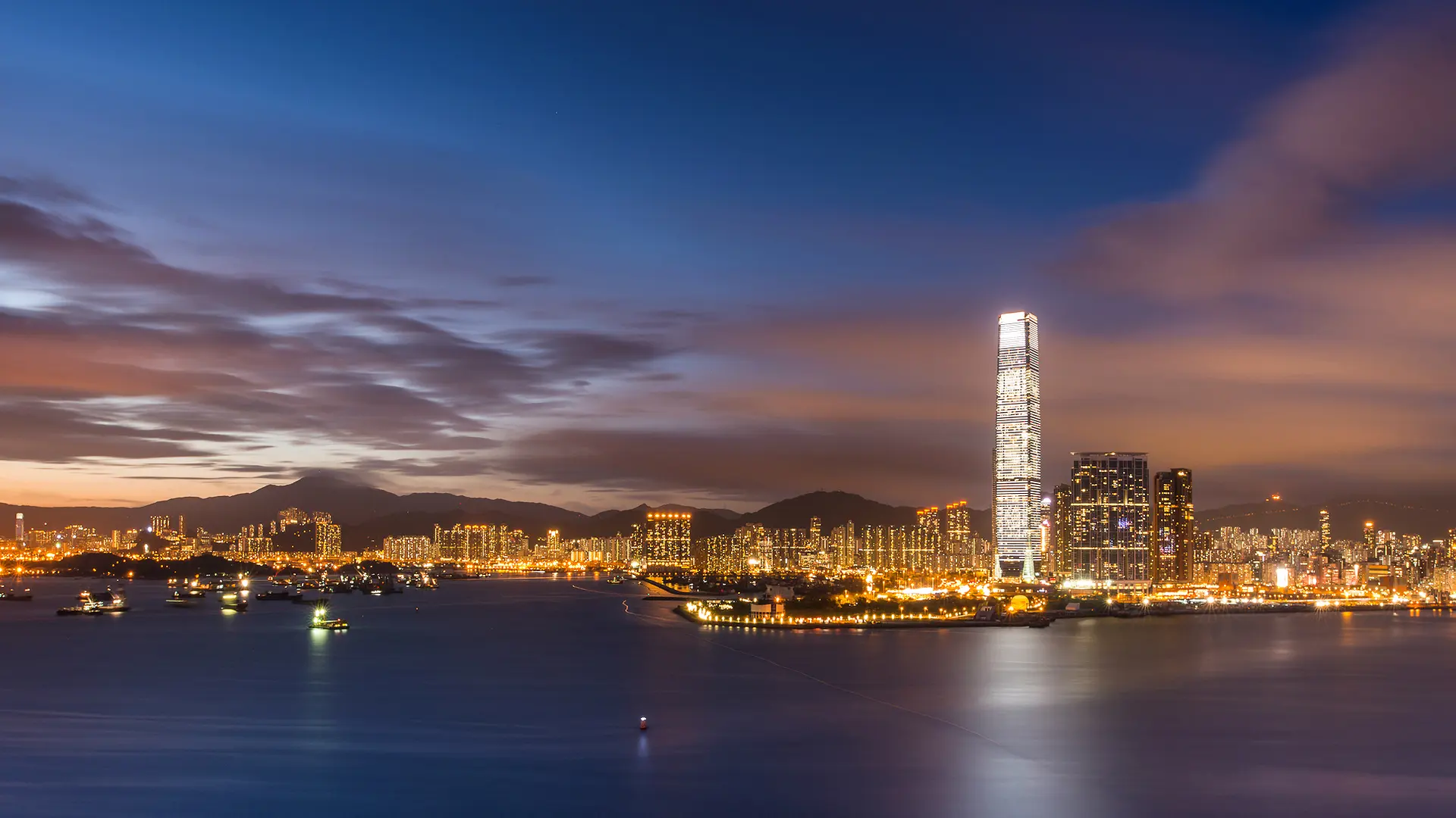 香港首个，揭幕！帮助青少年了解历史！ 