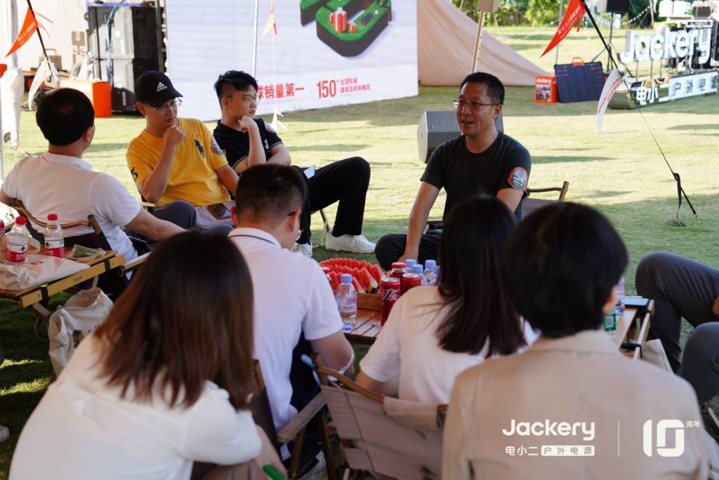 聚光为力,探索更远,Jackery电小二10周年引领绿色低碳户外生活