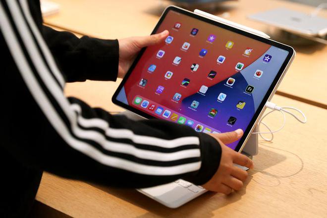 传苹果拟10月份推出搭载M2处理器iPad Pro 或将直接上架销售 