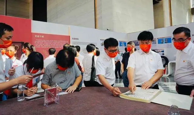 广州工控百年工业历史文化展开幕 