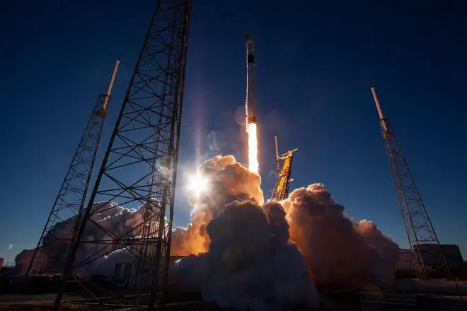 不受科技股重挫影响，SpaceX再次融资谈判，估值或升至超1500亿美元 