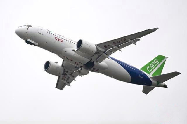 国产大飞机C919飞行员已就位，旅客最快何时可乘坐？ 