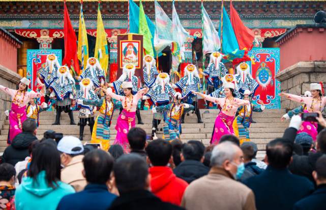 深圳锦绣中华年味最浓 潮汕风情年、自贡灯会、花车巡游