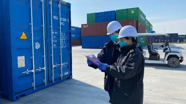 兔年新春广东首列中欧班列从广州国际港发出