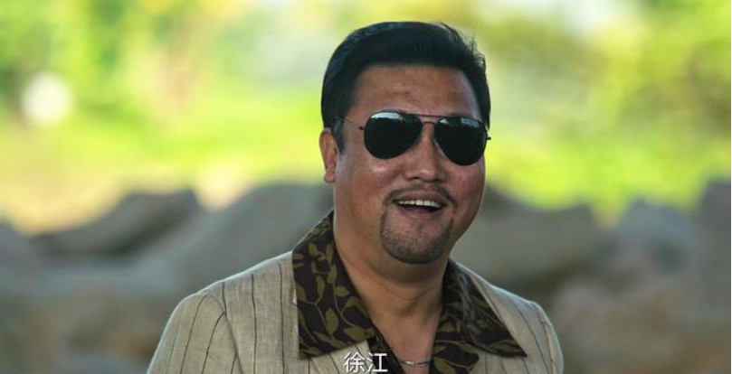 鲍晓《情满九道弯》饰演谢老转,对比这些群像剧里的角色,你更钟意哪一个?