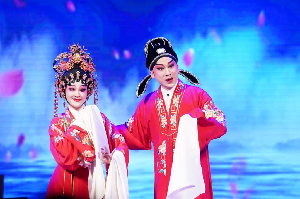 岭南韵味,携手放歌!“文交会之夜”奏响高质量发展最强音