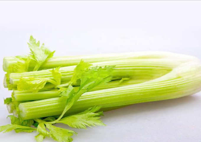 都叫芹菜，西芹和香芹区别怎么这么大