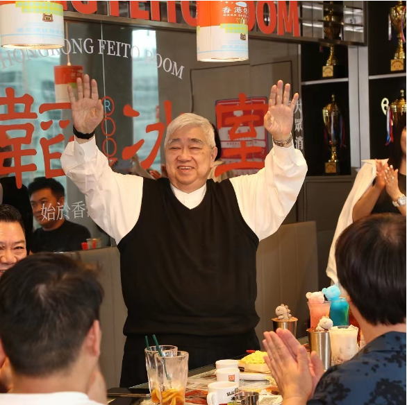 全国首家肥韬冰室开业,香港食神梁文韬亲临现场