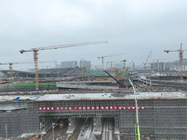 广州白云站综合交通枢纽冲刺，计划今年年底建成开通