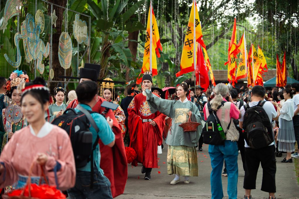 专属中国人的浪漫 古代水上婚礼太美了