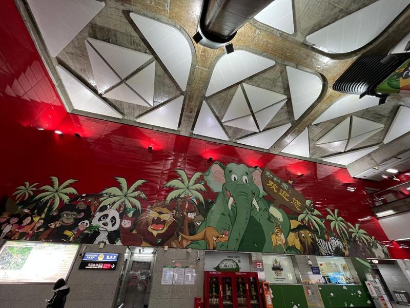 五一假期，动物园、广州塔、珠江新城等地铁站或临时飞站