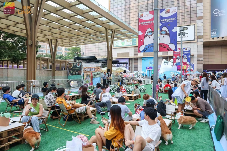 高质量社交场域、新时代家庭身心歸属地 “领展广场”广州天河崭新登场!