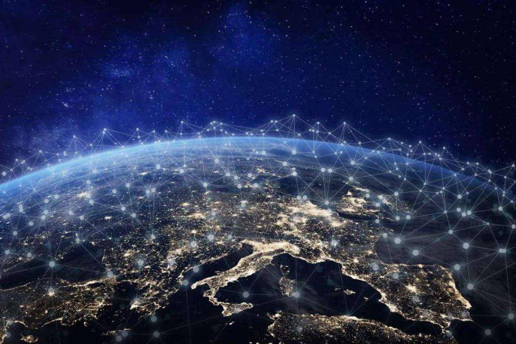 意大利洪灾已致超36000人流离失所，SpaceX出售星链终端以帮助灾民