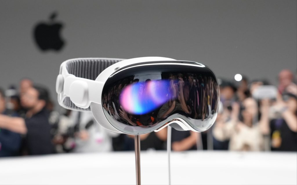苹果Vision Pro能否成为“下一台个人电脑”？