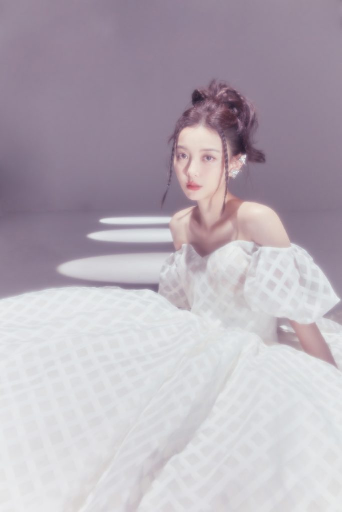 太敏感真是缺点吗？快从汪小敏的新歌《写给自己》里找找答案吧！