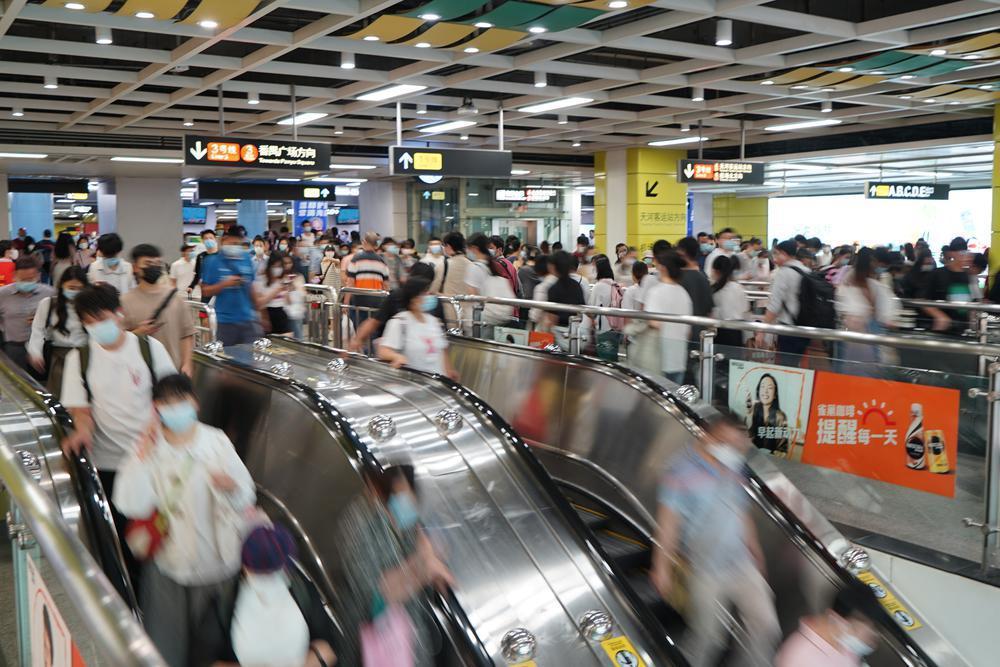 端午假期广州地铁部分线路延长1小时收车，南站夜间公交出租“兜底”