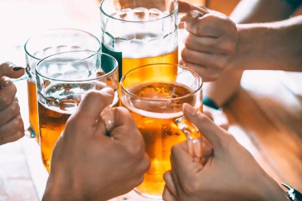 “啤酒肚” 真的是喝啤酒喝出来的吗