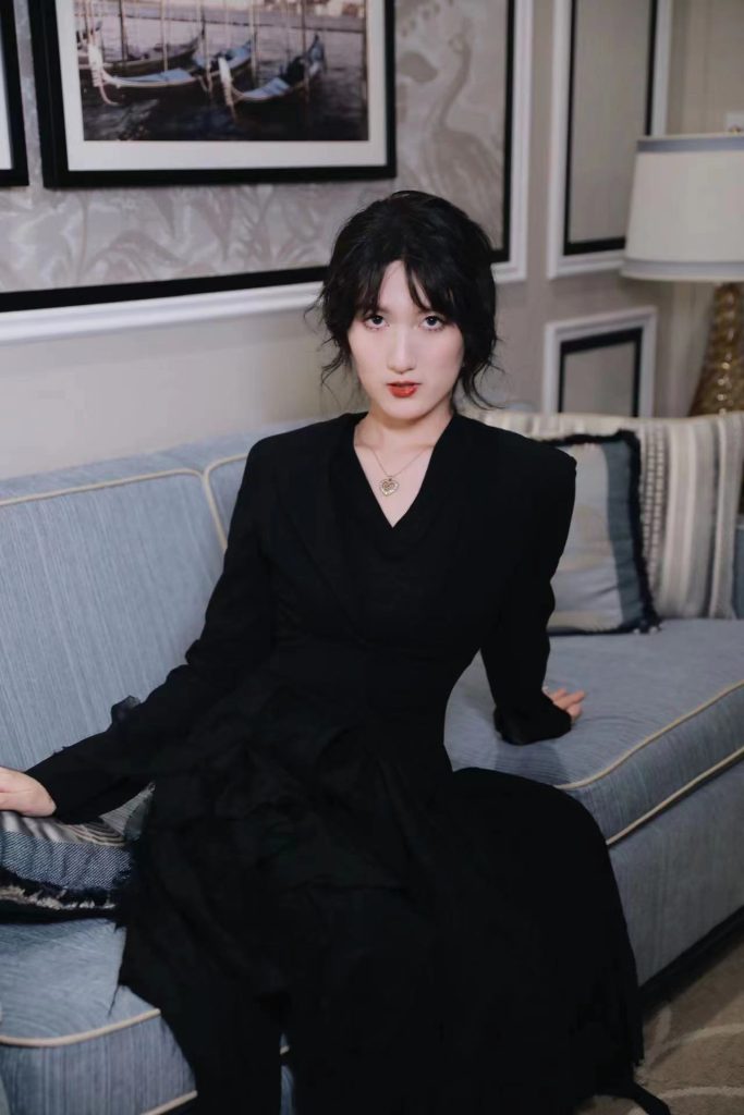 “气质才女”孙美琪亮相「榜中榜」首获音乐大奖 怀感恩之心争创更多佳作