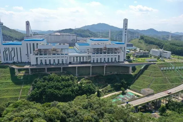 广州市对生活废弃物实现“六位一体”监管