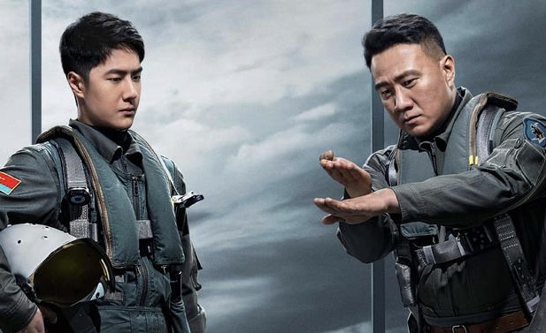 《长空之王》试飞员的生死瞬间！王一博胡军惊险刺激的航空冒险