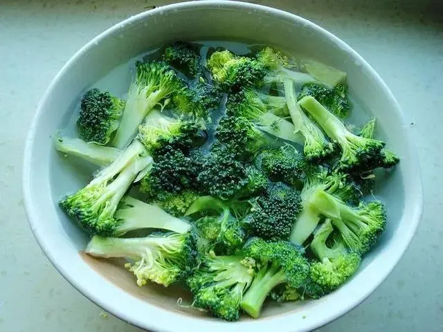 花椰菜和西兰花的区别？
