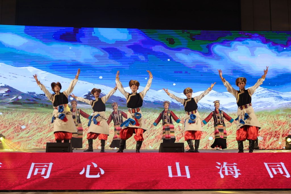 2023西藏边境旅游专项推广活动暨“盛世边疆·爱在山南”集体民族婚礼推介会在深圳举行