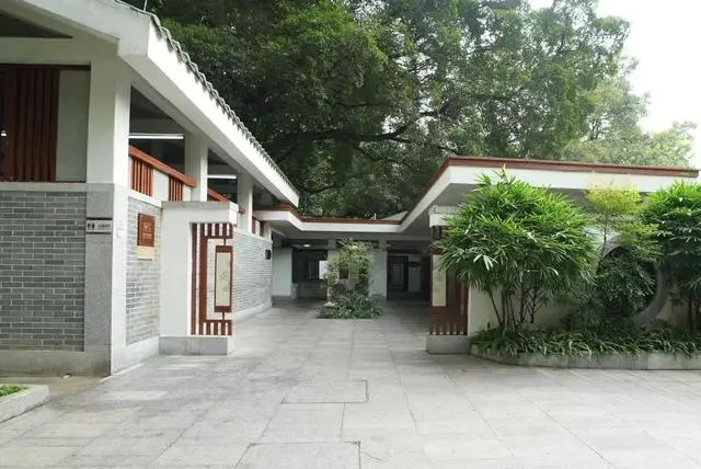 广州36座公厕获评“最美公厕”，未来将对公厕建设管理“查漏补缺”