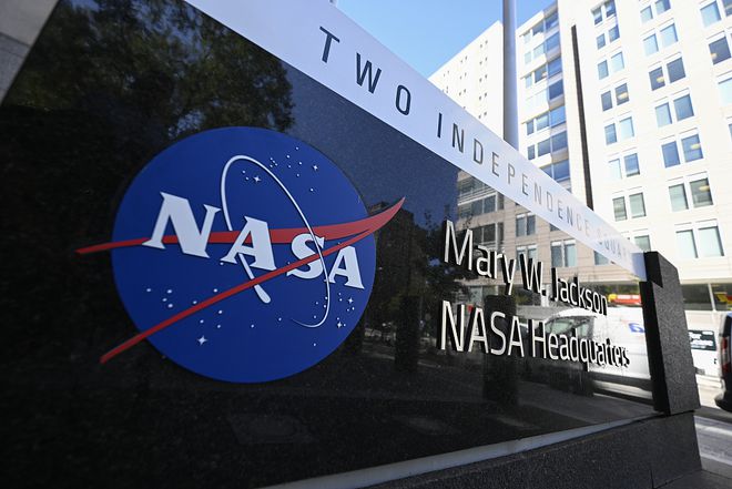 NASA被曝求美国会“开绿灯”，助研究员申请获取中国采集的月球样品
