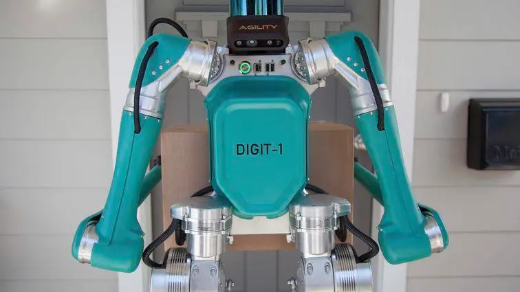 亚马逊正测试人形机器人Digit 最终运行成本每小时仅3美元
