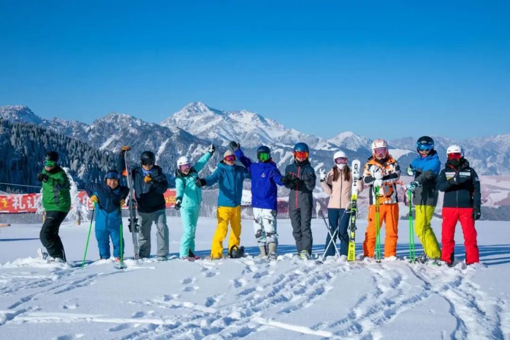 “这里很棒!”新疆向世界发出冰雪之约