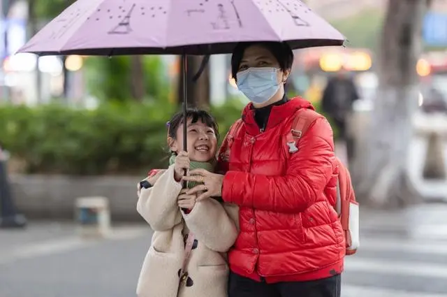 明后两天广州最高只有10～11℃，周日气温回升