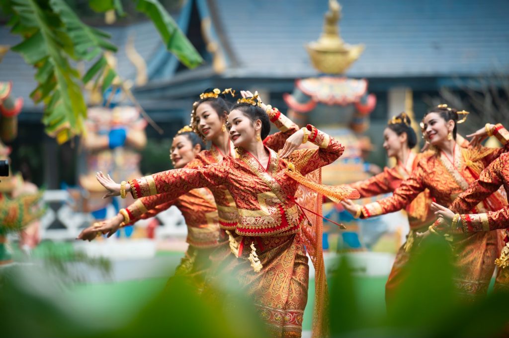 国风美学拉满!锦绣中华繁华国潮季心动上线!——共赏人间惊鸿宴,芳华锦绣春不晚