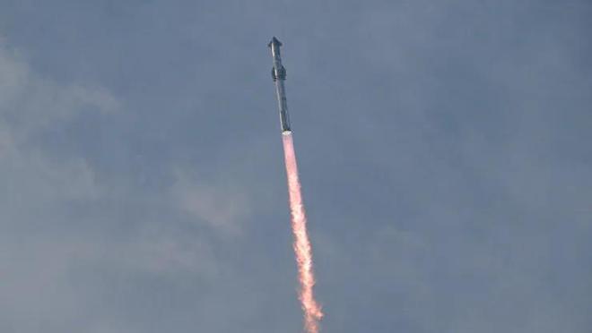 SpaceX取得重大进展，最后时刻于印度洋上空解体