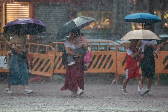 今夜广州雷雨持续，广东出现流域性洪水的可能性加大
