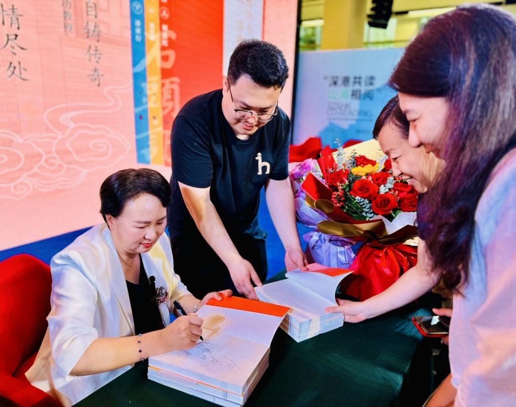 红楼未完,遗憾谁补?-----《红楼续书.红流三部曲》今日深圳书城首发