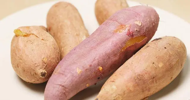 红薯，是高血脂的“催命符”吗？劝告：这3种食物，尽早撤下餐桌