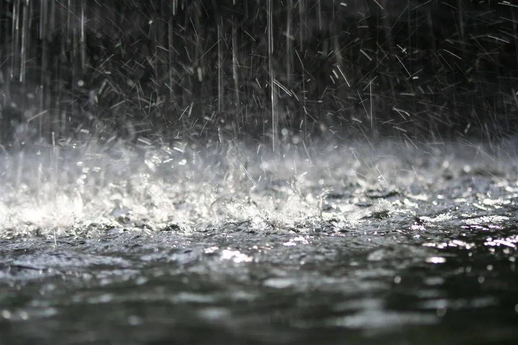5月9日外媒科学网站摘要：科学家称大雪和大雨可能引发地震