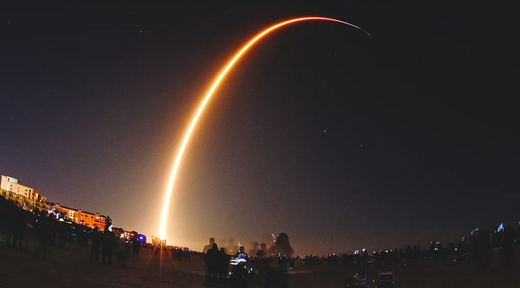星链收入飞升：今年预计突破66亿美元，揭秘背后的成功秘诀
