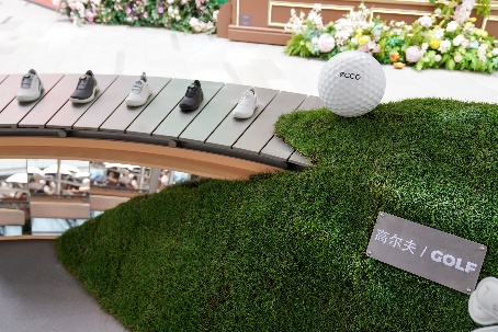ECCO开启“BIOM生机中心”全国巡展 携代言人黄景瑜空降深圳罗湖万象城