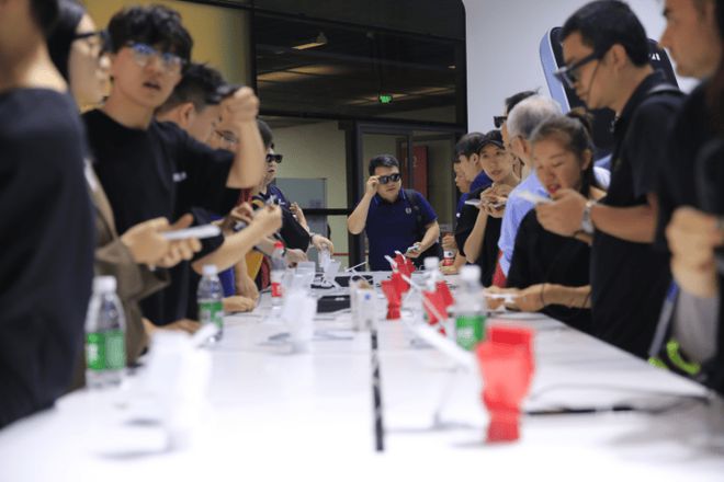 对话XREAL吴克艰：苹果Vision Pro更多是炫技，但对行业是好事