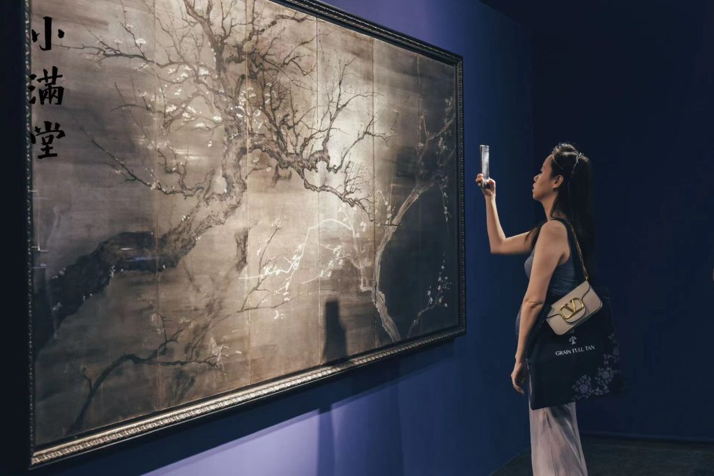 千件紫砂陶瓷名作亮相深圳湾,展现中国茶器艺术魅力