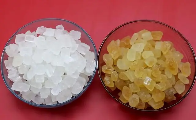 黄色冰糖和白色冰糖有何差异？一文总结区别，正确选购更健康