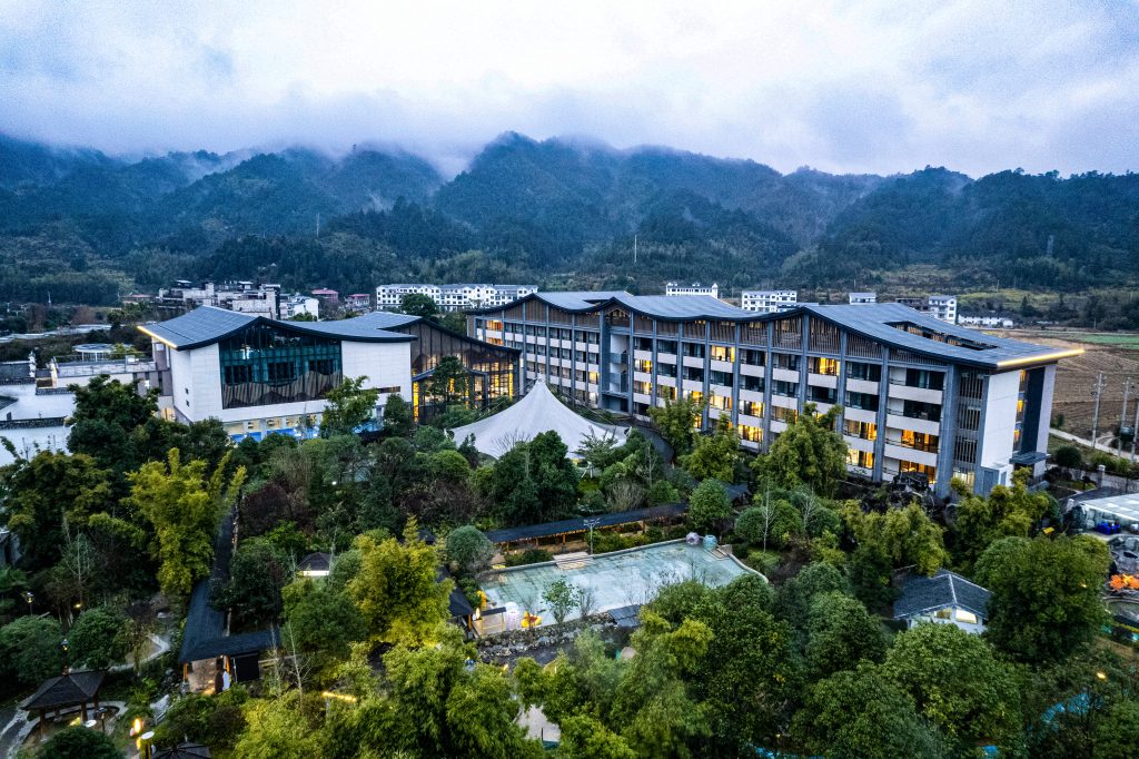 “十万港澳青年游郴州暨郴州文旅资源产品(大湾区)市场对接会”在深圳举行