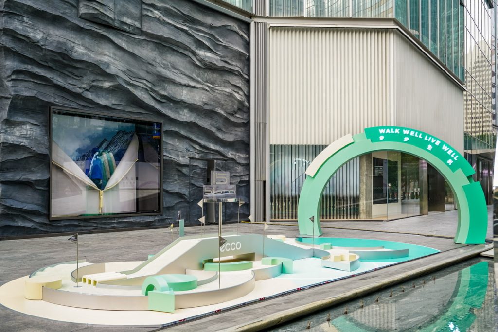 ECCO开启「ECCO PARK」主题空间 携代言人黄景瑜惊喜空降深圳罗湖万象城