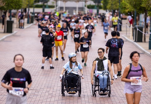 香港迪士尼乐园10K 周末 2024首次跑入魔雪奇缘世界 展开前所未有的奇妙体验
