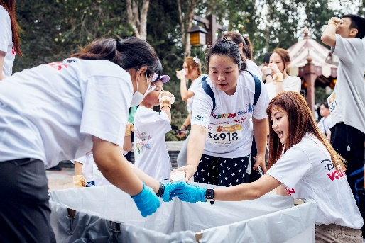 香港迪士尼乐园10K 周末 2024首次跑入魔雪奇缘世界 展开前所未有的奇妙体验