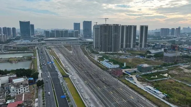 广州白云站枢纽工程江荔联络线启动联调联试
